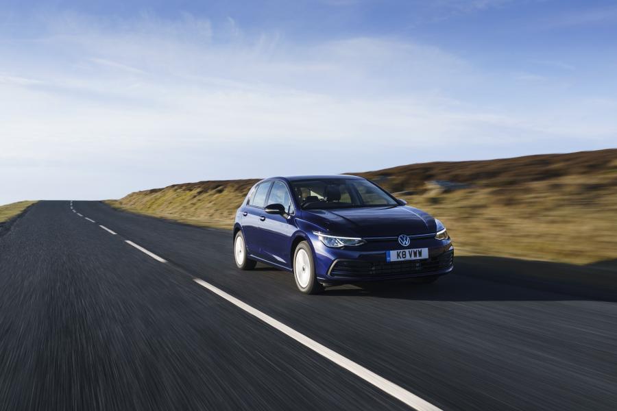  Volkswagen Golf Life 2020 года  (UK) (фото 16 из 40)